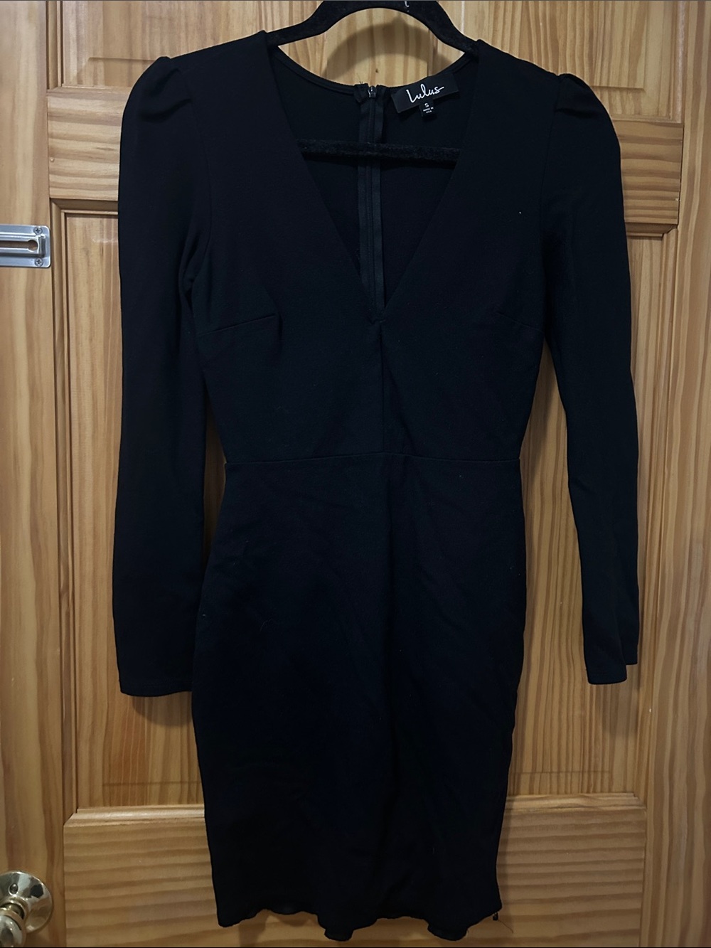 Lulu's Black Long Sleeve V-Neck Midi Dress